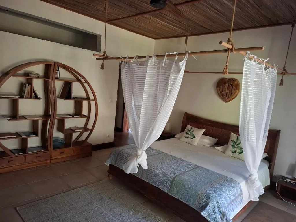 Chambre Double avec Salle de Bains Privative — Brahman Hut